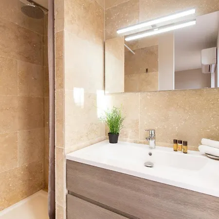Cozy Nest Cannes